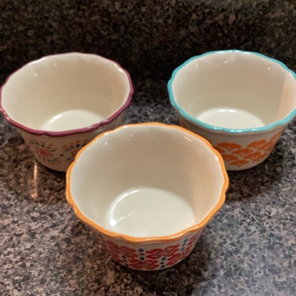 Set of 3 Pioneer Woman Ramekins - Picture 1 of 3